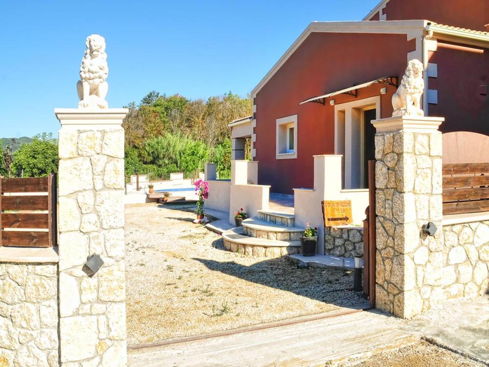 Antigonh Countryside !i Villa