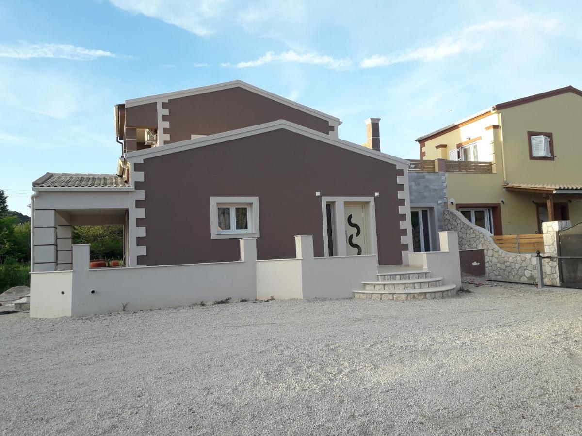Villa Antigonh Countryside !i