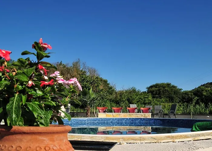 Antigonh Countryside Villa !I